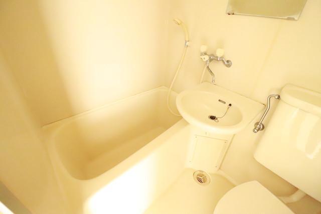 バス・シャワールーム　バス（写真は501号室）