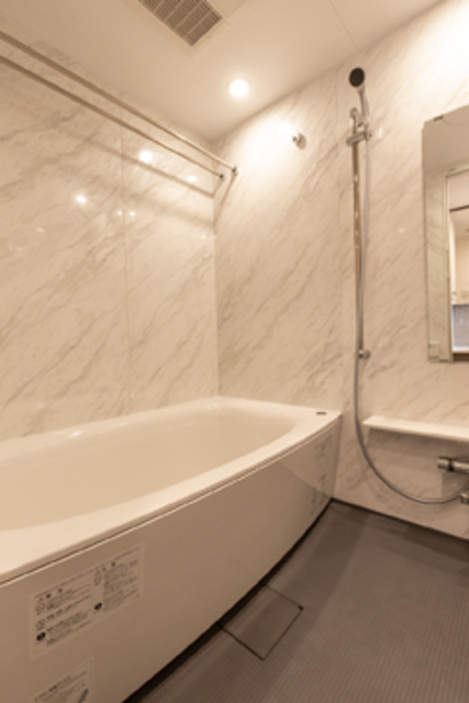 バス・シャワールーム　※写真は同タイプ住戸です。