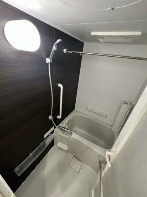 バス・シャワールーム　バスルーム