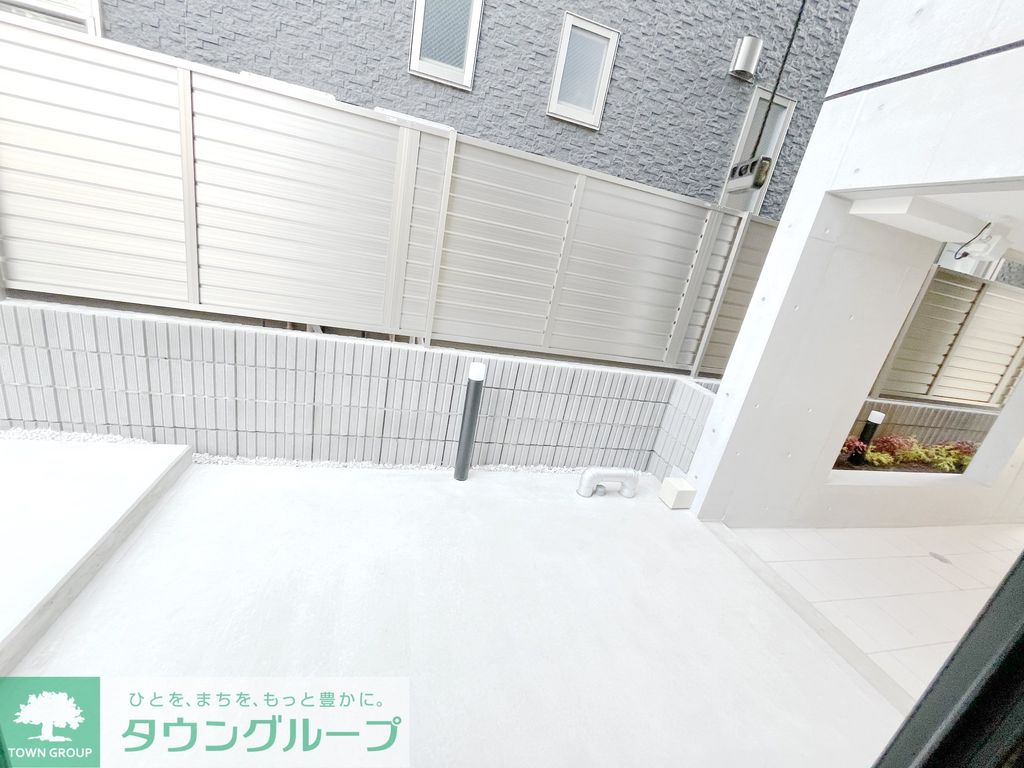 バルコニー　バルコニー