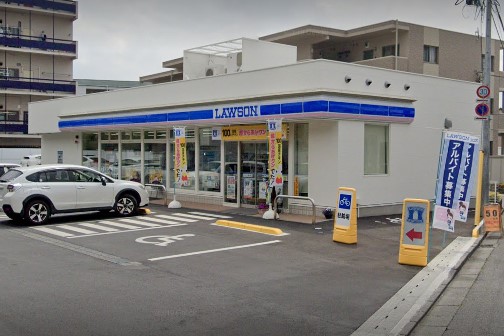 コンビニ　ローソン宇都宮中央女子高前店（コンビニ）まで83m