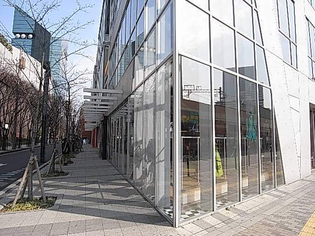 ショッピングセンター　アーバンテラス茶屋町（ショッピングセンター）まで2512m