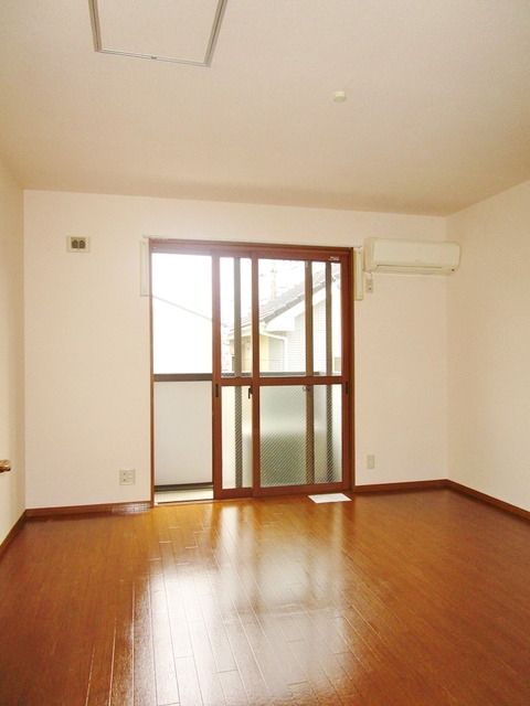 居室・リビング　★明るい洋室です★