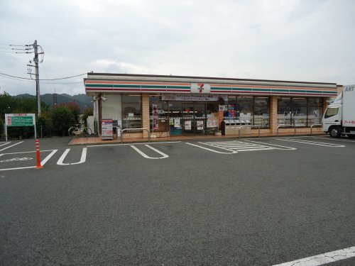 コンビニ　大島セブンイレブン（コンビニ）まで647m