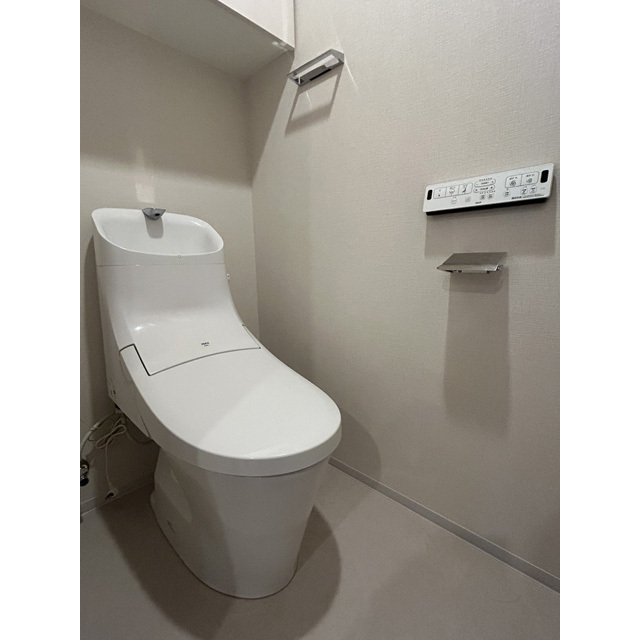 トイレ　トイレ