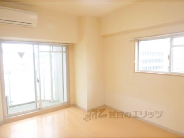 居室・リビング　居室