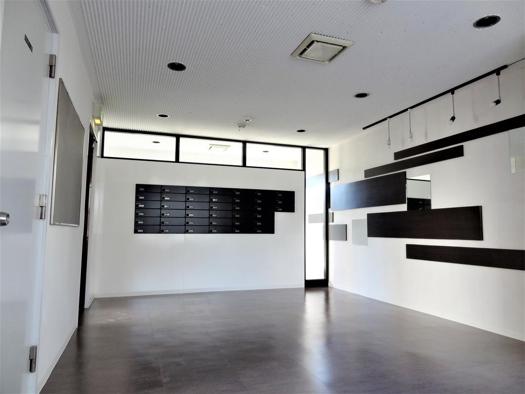 エントランス　WILL東伏見　西武新宿線東伏見駅　賃貸マンション