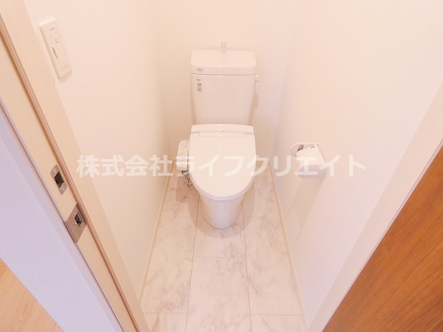 トイレ　※室内写真は同ハウスメーカー施工イメージとなります。