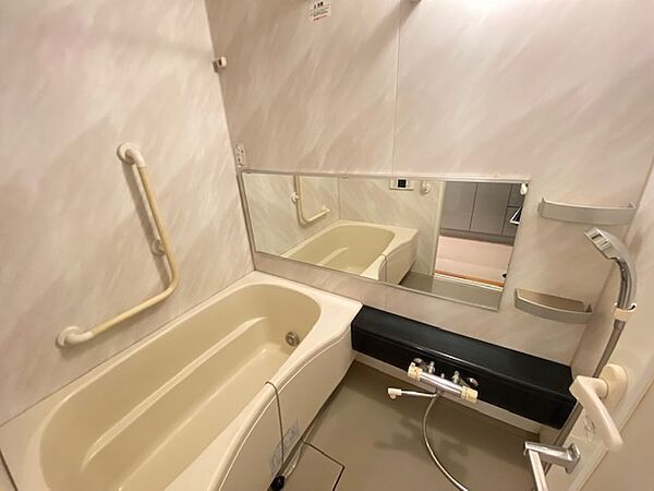 バス・シャワールーム　※別部屋参考写真