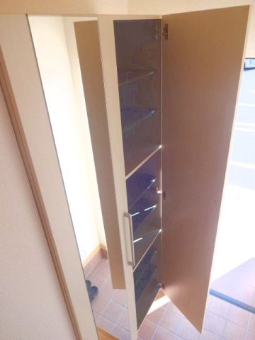 玄関　明るい玄関です