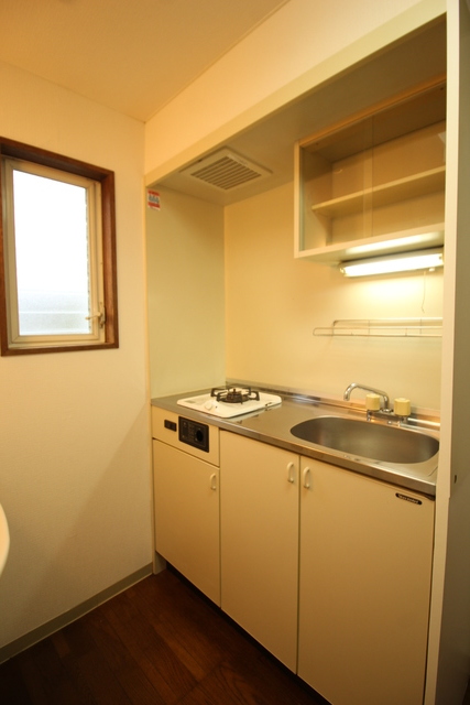 キッチン　室内写真同タイプ別部屋。現状優先。
