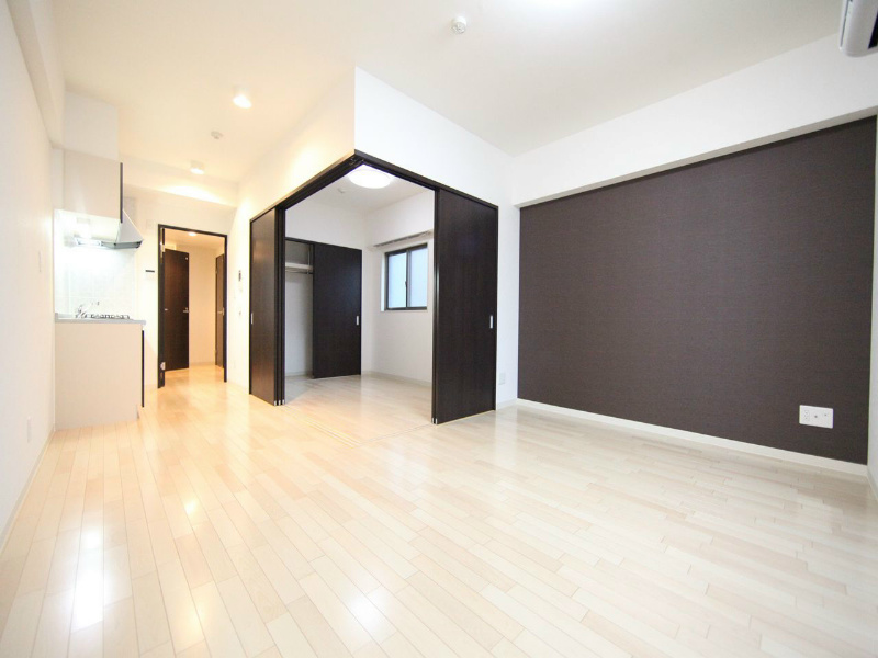 居室・リビング　ＬＤＫ12.7帖　洋室4.59帖とつなげても使えます