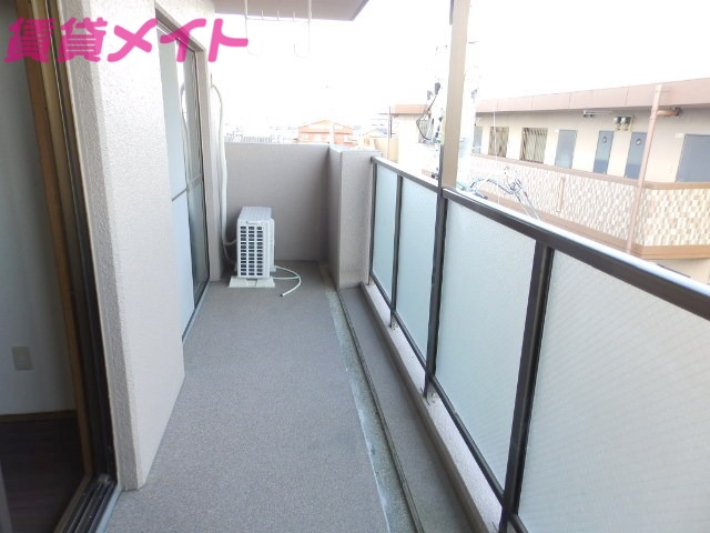 バルコニー　別部屋参考写真です。