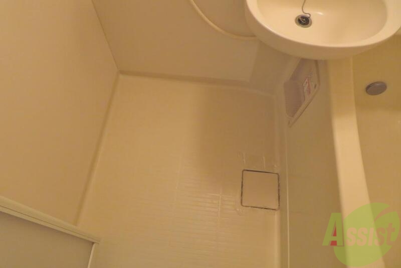 バス・シャワールーム　１日の疲れを癒す場所はここです。いかがでしょうか。