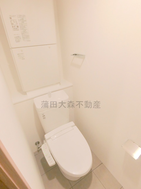 トイレ　温水洗浄便座付きのトイレ