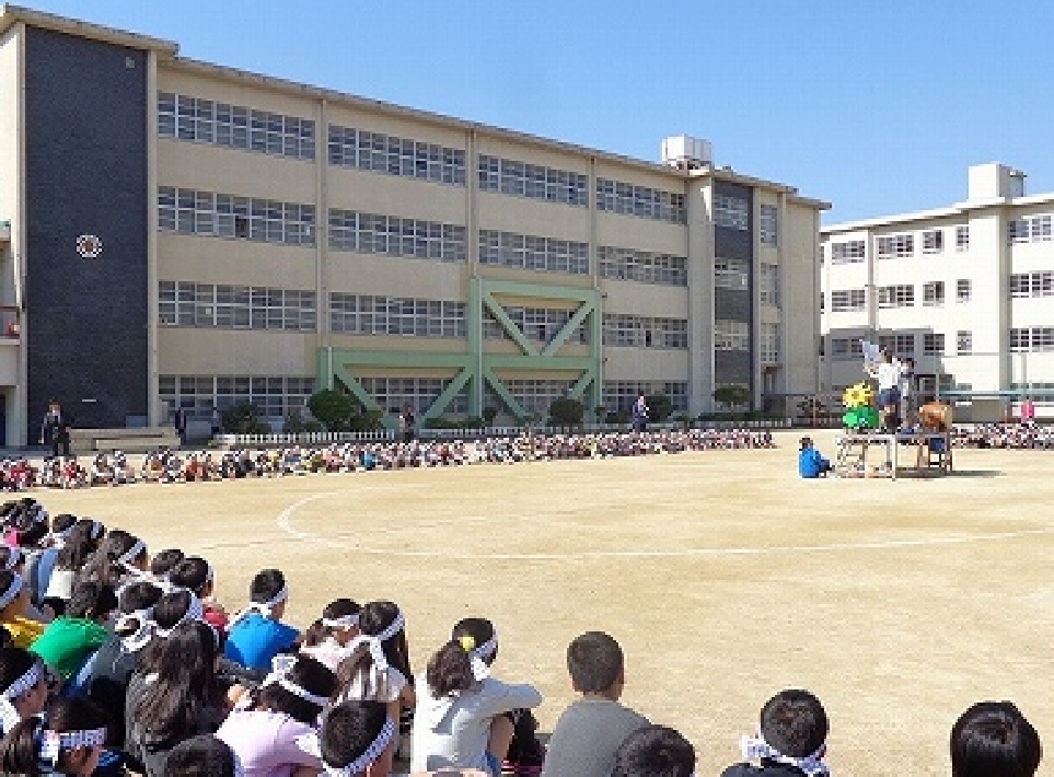 小学校　尼崎市立園和北小学校（小学校）まで550m