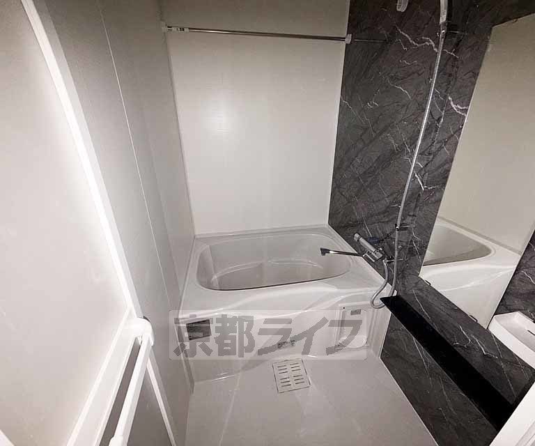 建物外観　・建築中