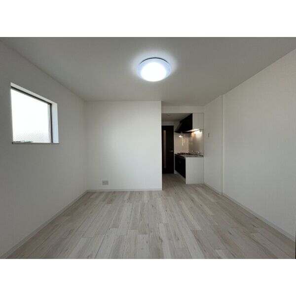 居室・リビング　※他のお部屋の参考写真です