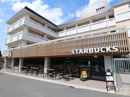 飲食店　スターバックスコーヒー 奈良猿沢池店（飲食店）まで456m