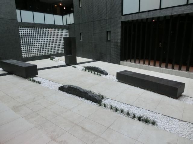 エントランス　エントランスパティオ