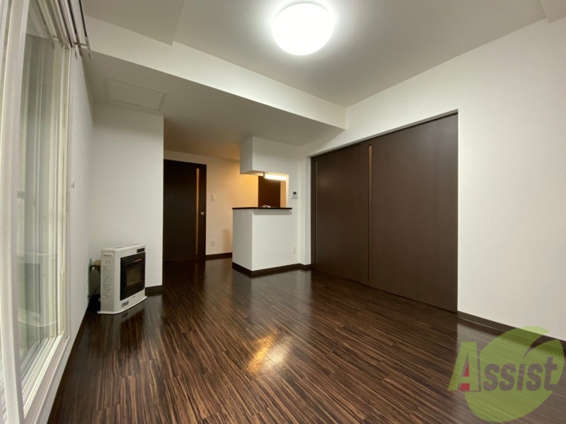 居室・リビング　広くてキレイなお部屋が広がっていて、充実した生活が送れそう。