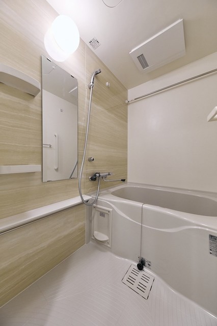 バス・シャワールーム　※写真は同タイプ住戸です。