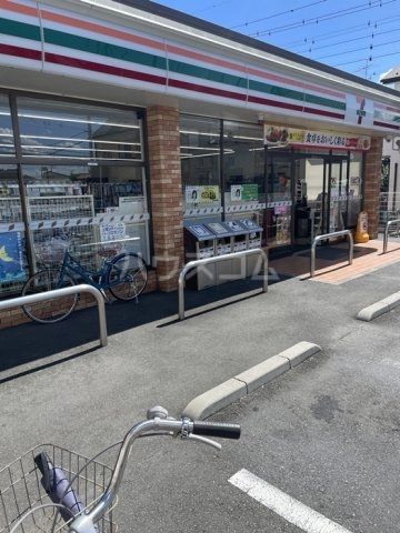 コンビニ　セブン-イレブン 上尾二ツ宮店（コンビニ）まで328m