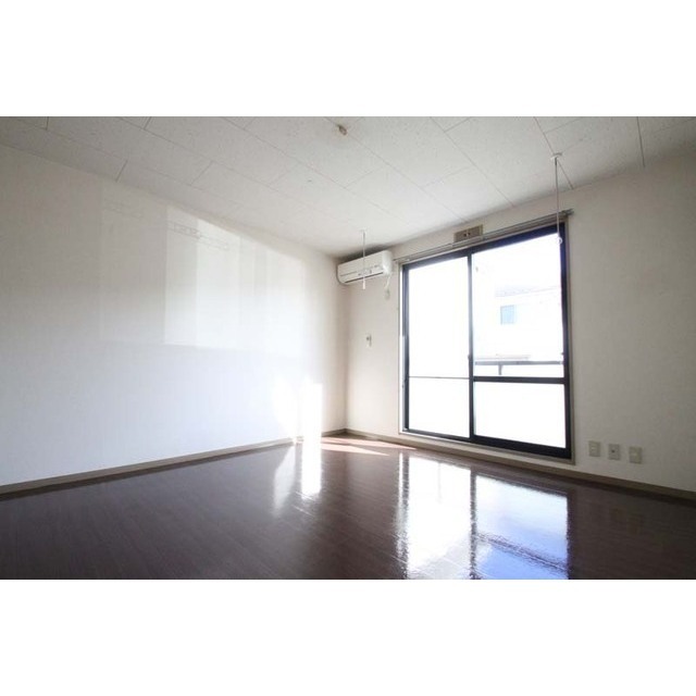 居室・リビング　※写真は全てＣ１０３号室（現況優先）