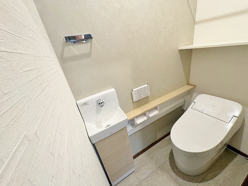 トイレ　★温水洗浄便座★