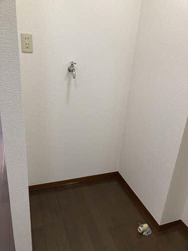 洗面設備　室内洗濯機スペース
