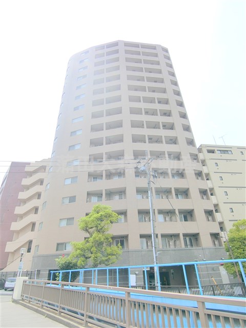 建物外観　2006年11月築　RC鉄筋コンクリート造地上16階地下1階