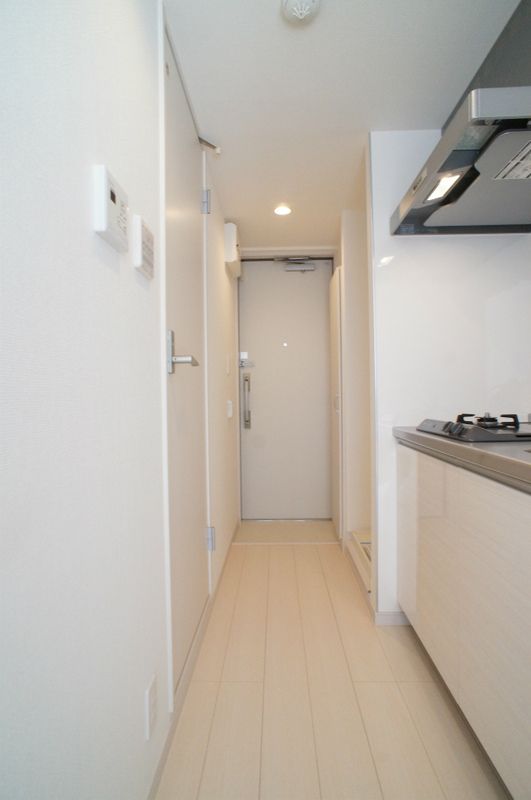 玄関　別部屋参考写真となります