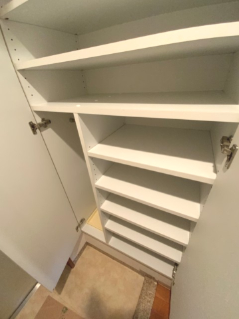 収納　大きなシューズボックスがあります