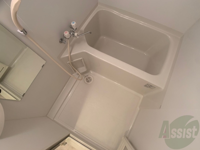 バス・シャワールーム　お風呂です。ゆっくりお風呂につかるのも体に良いですね～