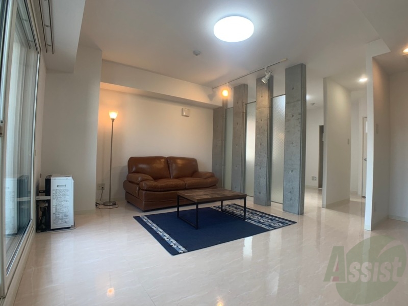 居室・リビング　広くてキレイなお部屋が広がっていて、充実した生活が送れそう。