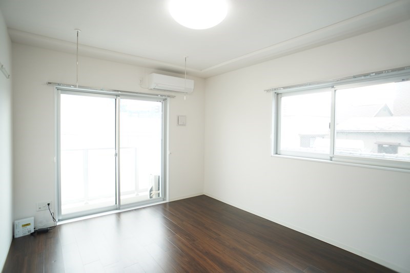 居室・リビング　2号室イメージ