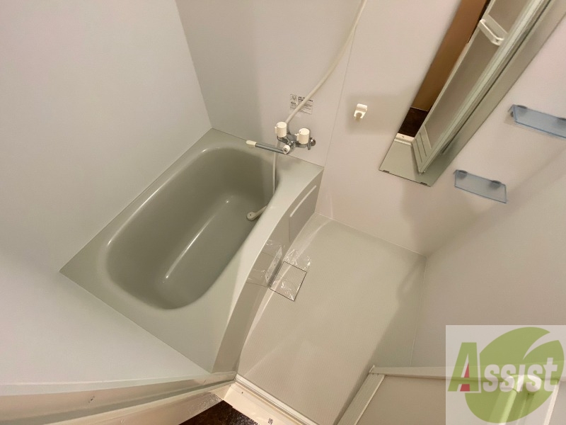 バス・シャワールーム　お風呂です！一日の疲れを癒してくださいね！