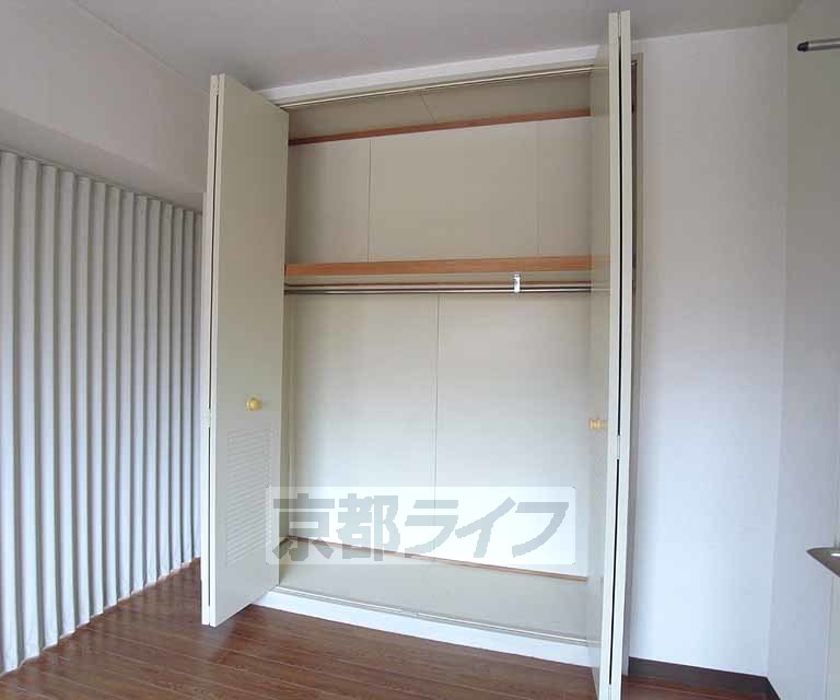 収納　たっぷり入るクローゼット