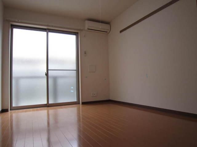 居室・リビング　角部屋２面採光