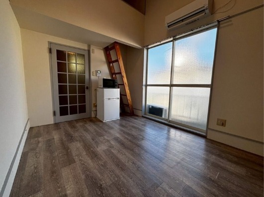 居室・リビング　広々としていいですね。