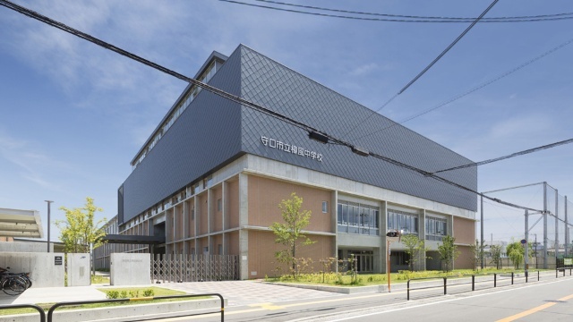 中学校　守口市立樟風中学校（中学校）まで595m