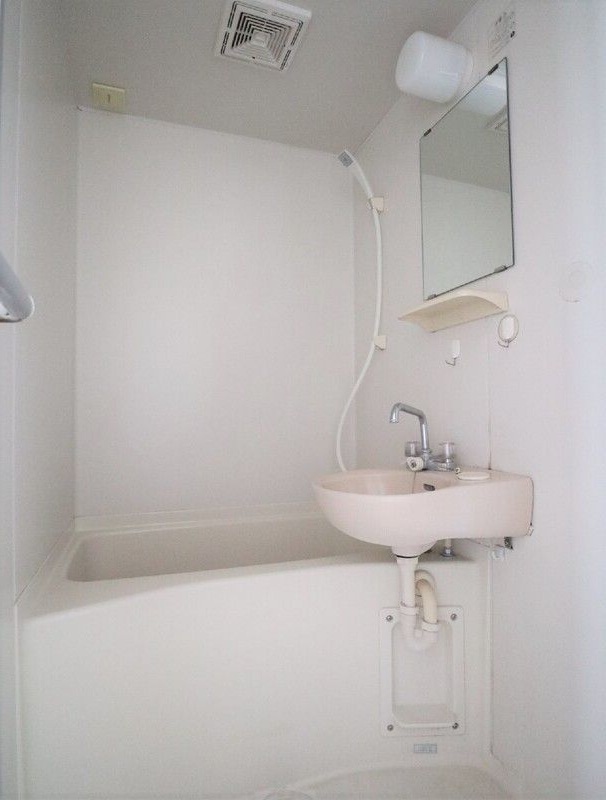 バス・シャワールーム　お風呂です。