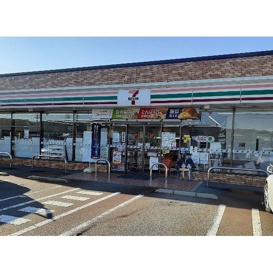 コンビニ　セブンイレブン富山呉羽本町店（コンビニ）まで699m