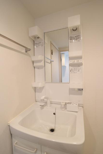 洗面設備　洗面所　※同物件・同仕様画像