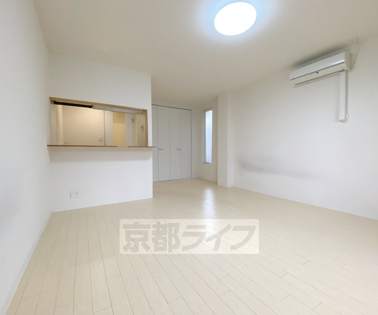 収納　真っ白の収納です。