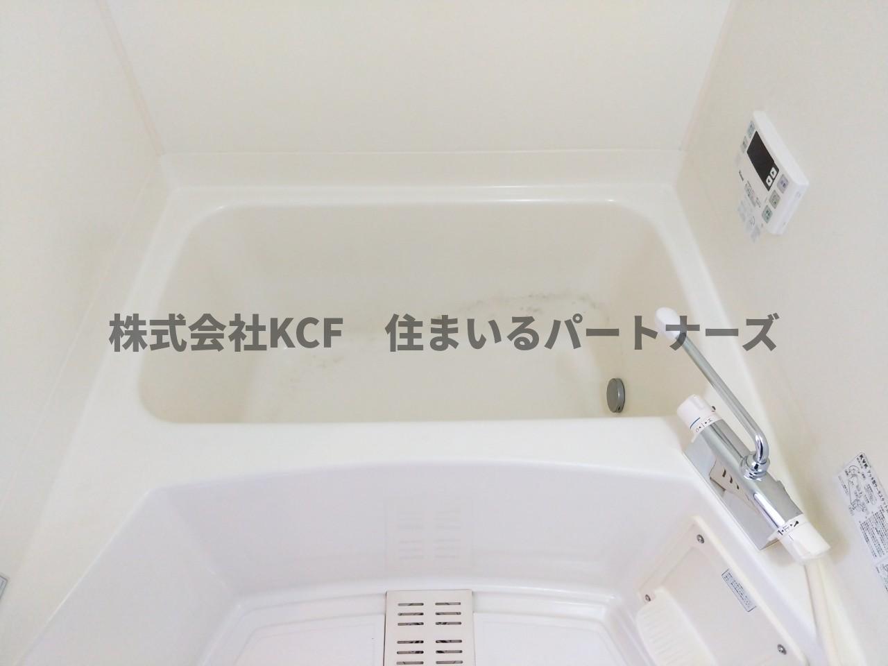 バス・シャワールーム　コンパクトで使いやすいお風呂です