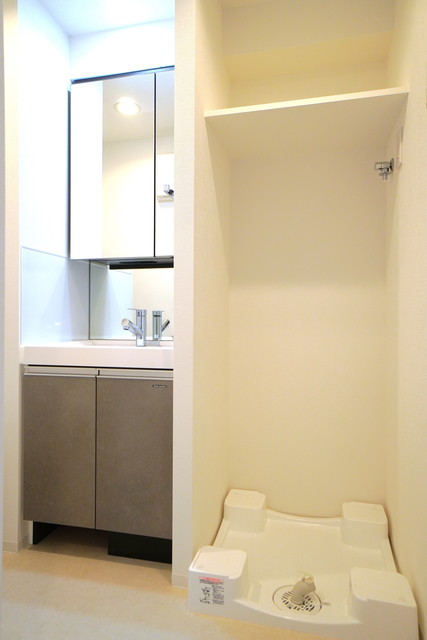 洗面設備　※写真は同タイプ住戸です。