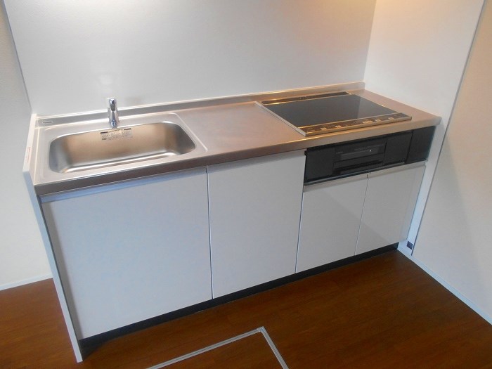 キッチン　同物件別部屋参考写真です