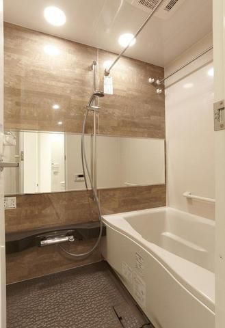 バス・シャワールーム　バスルーム