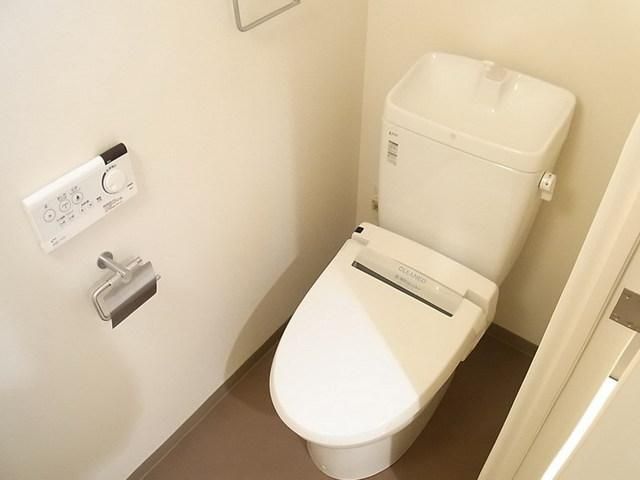 トイレ　ウォシュレットトイレ